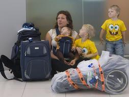 Los opositores mantienen el bloqueo del aeropuerto de Suvarnabhumi./ Efe