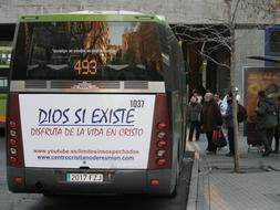Dios también viaja en los autobuses