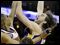 Gasol tira a canasta ante Brandan Wright, jugador de los Golden State Warriors / AP
