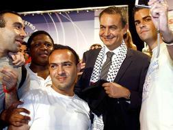 Zapatero toma partido por Palestina e Israel denuncia un «doble rasero»
