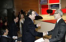 Herrera anima a las empresas a salir al exterior para «resistir mejor la crisis»