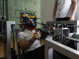 En el gimnasio de McLaren con Pedro de la Rosa