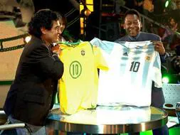 Pelé asocia a Ronaldo y Robinho con el consumo de drogas