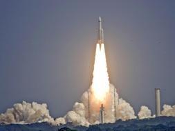 Los dos satélites europeos han partido al espacio a bordo de un cohete Ariane-5. / Afo