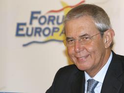 El gobierno en funciones de Touriño intentó maquillar la compra del mobiliario de lujo