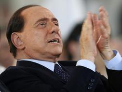 Los escándalos de Berlusconi marcan las votaciones en Italia