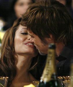 El cumpleaños de Angelina Jolie termina en una pelea por Jennifer Aniston