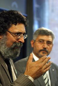 Asociaciones cívicas consideran que la LEC es un «golpe de Estado educativo»