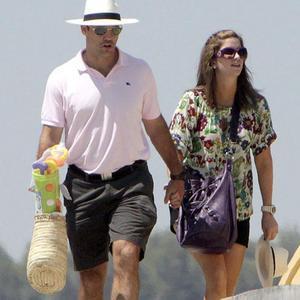 Luis Alfonso de Borbón y su familia disfrutan del verano en Sotogrande