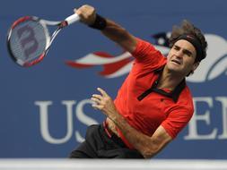 Bien los españoles y paseo para Federer