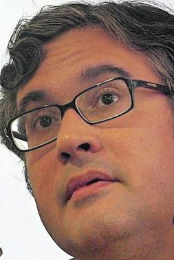 Juan Manuel de Prada: «Algunos lectores confunden al autor con los personajes de sus libros»