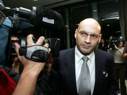 Denuncian a Bermúdez por impedir a una abogada asistir a juicio con el velo musulmán