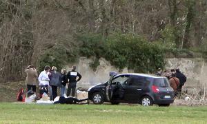 ETA iba a robar una flota de coches para asaltar después un polvorín o una armería