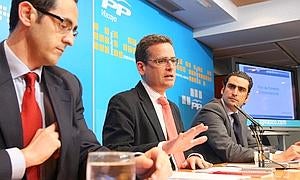 Arenas ve acertada la baja de Bárcenas para no hacer daño al partido