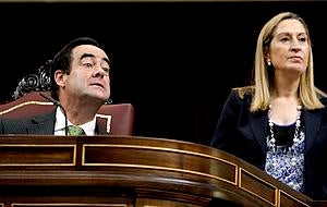 Bono desvela su declaración de bienes ante los portavoces