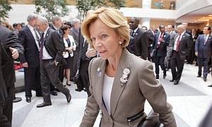 Salgado defiende la vuelta a la disciplina fiscal