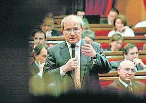 El PSC tensa la cuerda con el PSOE y pide a Zapatero que no aparezca por Cataluña