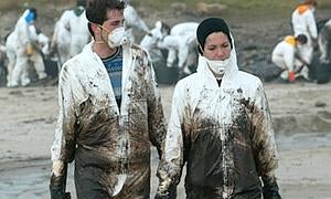 La limpieza de vertidos acarrea problemas respiratorios durante años