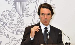 Las ocho medidas de Aznar para salir de la crisis