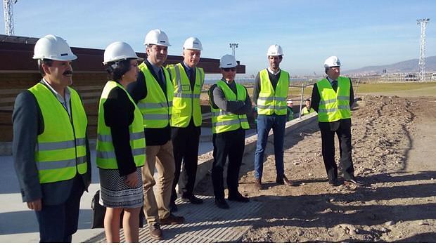 Visita del consejero de Turismo a las obras de la escuela de golf / ABC