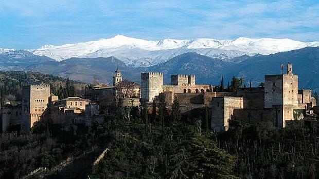 La Alhambra, el principal atractivo universal de Granada