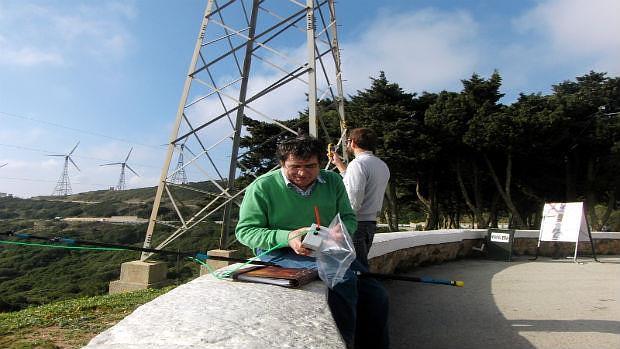 Expertos en meteorología toman datos en el mirador del Estrecho