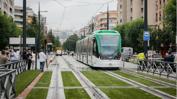 El metro de Granada, en pruebas en la zona de Caleta