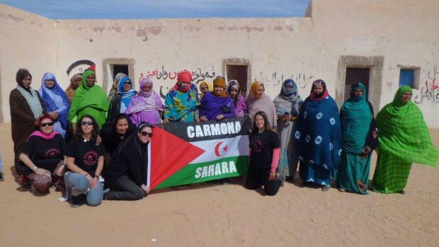 Voluntarios de Carmona en uno de los campos de refugiados saharauis/ABC