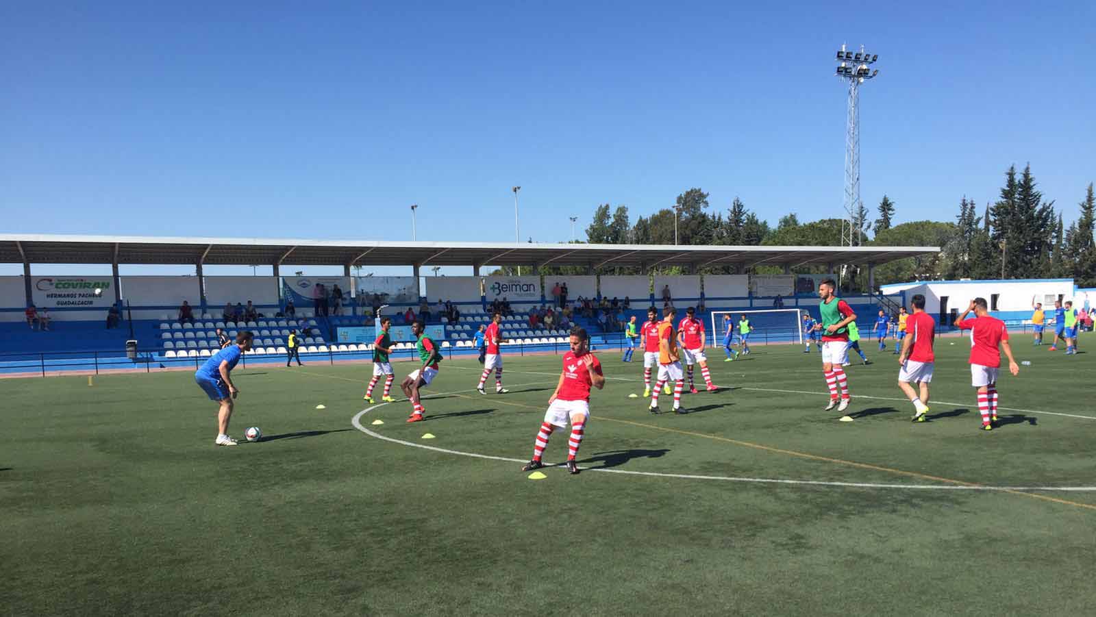 El Utrera entrenando antes del partido contra el Guadalcacín