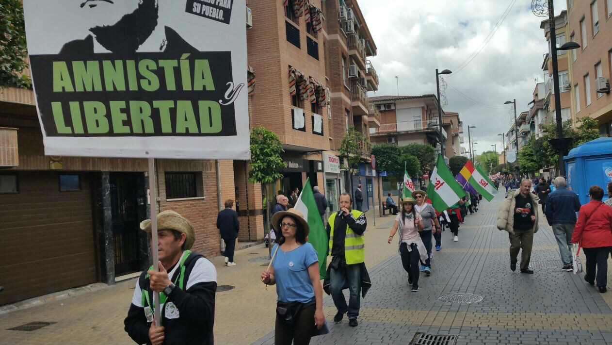 Jornaleros, durante la marcha a pie hasta Madrid para pedir la excarcelación de Andrés Bódalo.