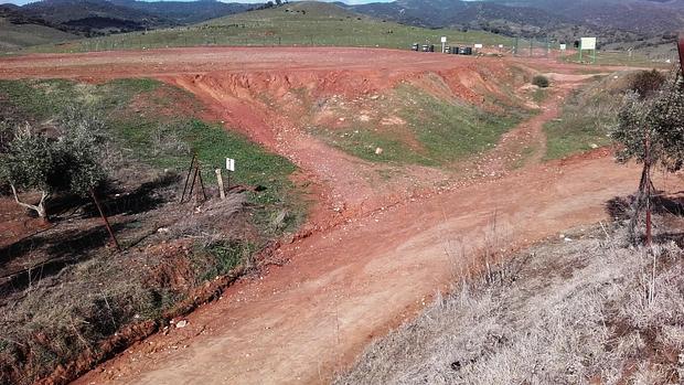 Paraje que la Junta, según el PP, ha rellenado con escombros contaminantes