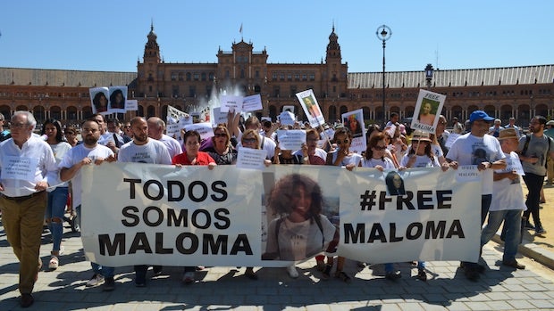 La familia de Maloma durante una manifestación para pedir su regreso