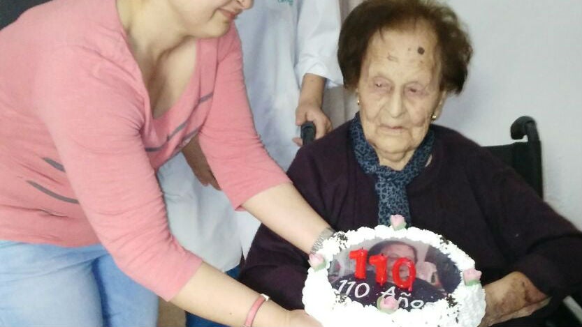 Consuelo Fuentes Aranda, durante la fiesta de su 110 cumpleaños.