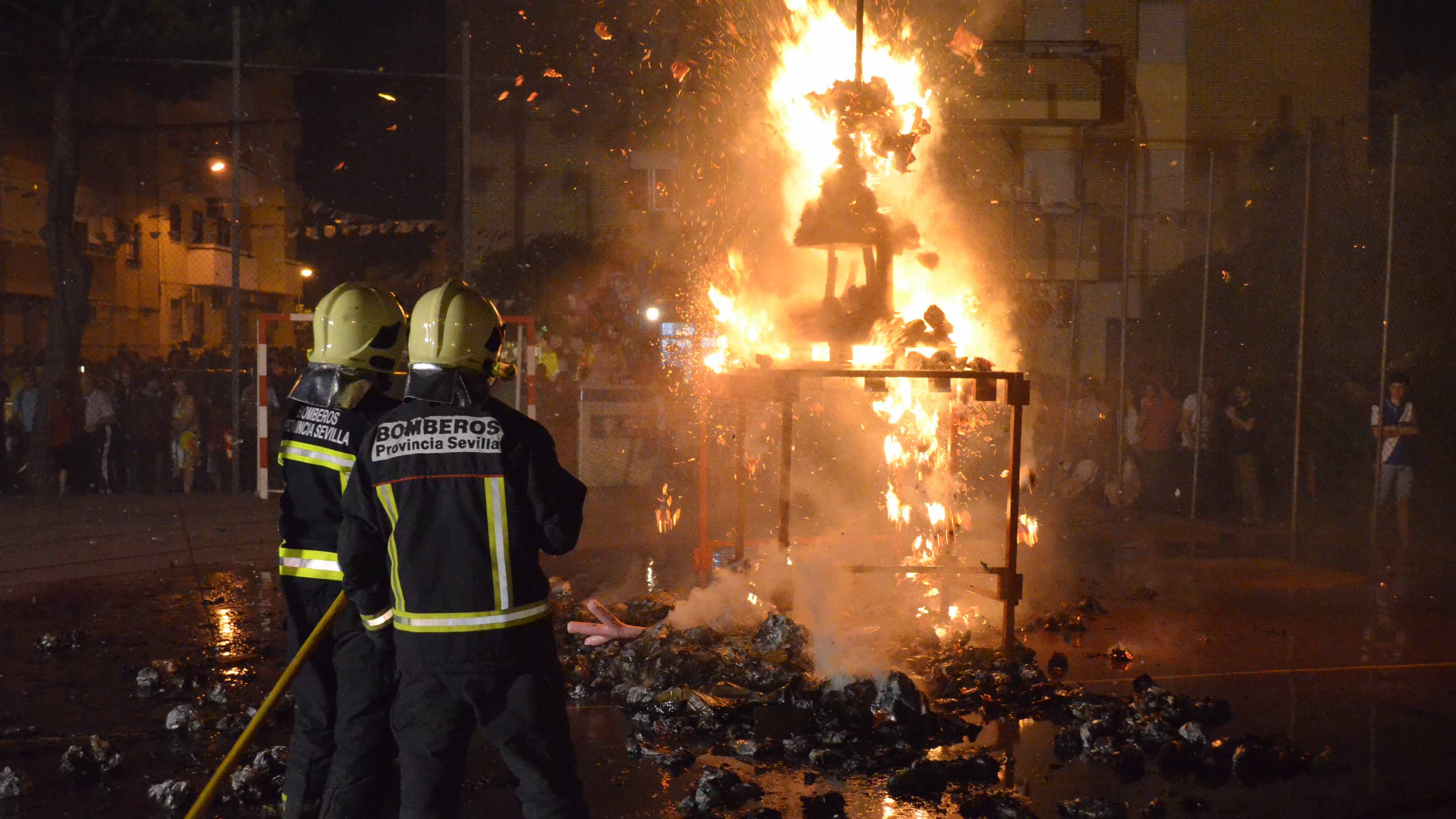 Una de las verbenas que se celebran en Utrera en la noche de San Juan