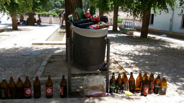 El botellón acecha al Albaicín de Granada