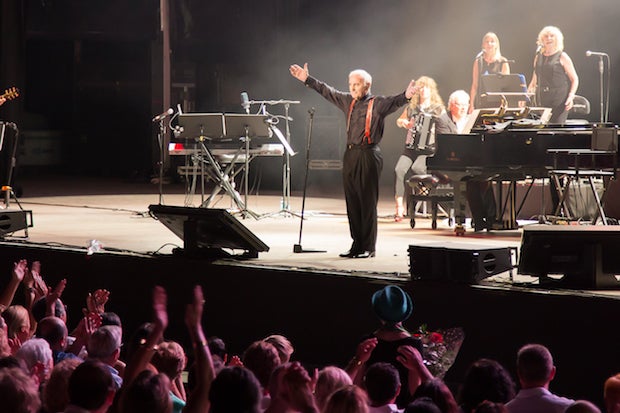 Charles Aznavour enamora a Starlite