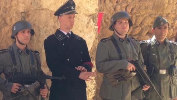 Un grupo de actores en el Castillo de Alcalá/ABC