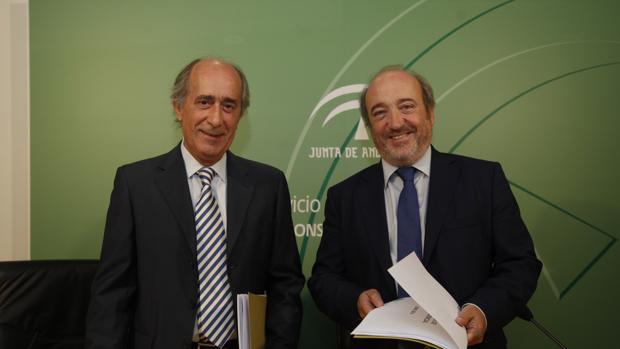 José Manuel Aranda y Juan tomás García en la rueda de prensa de esta mañana