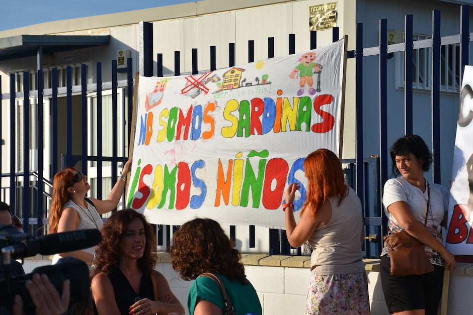 Manifestación contra las caracolas en Mijas el curso pasado / J.J.M.