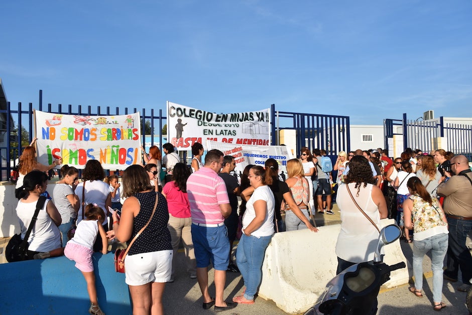 Una de las protestas para la creación de nuevos centros en Mijas