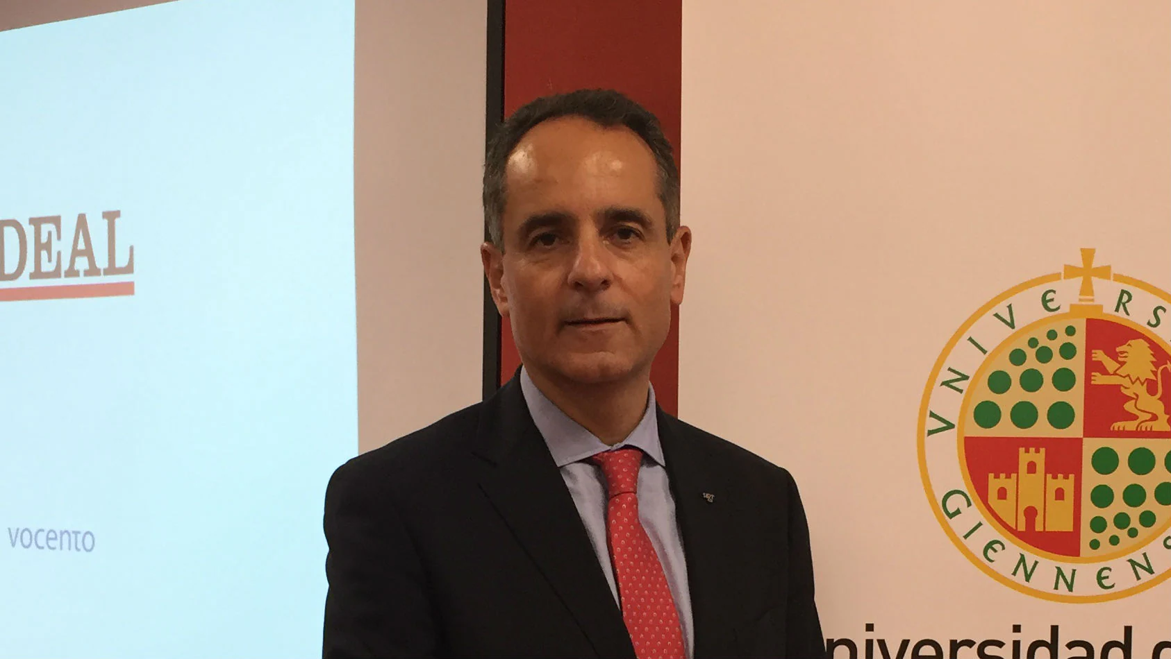 José Antonio Lorente dirige el laboratorio de identificación genética de la Universidad de Granada.