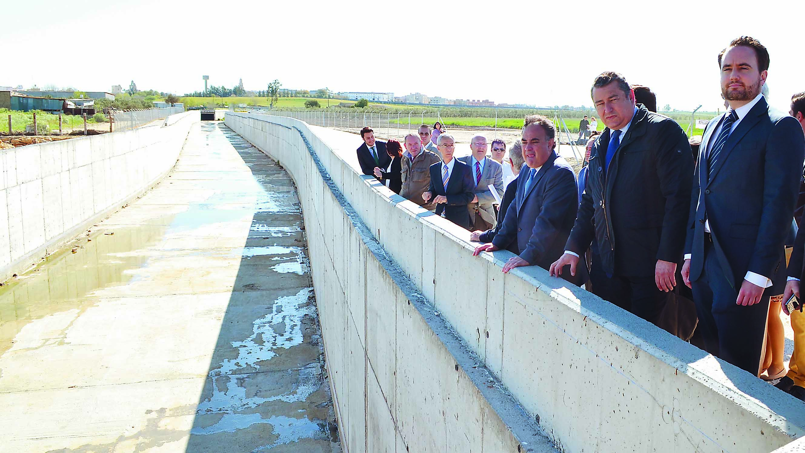 Las obras de desvío del arroyo Calzas Anchas han terminado por fin en Utrera en 2016