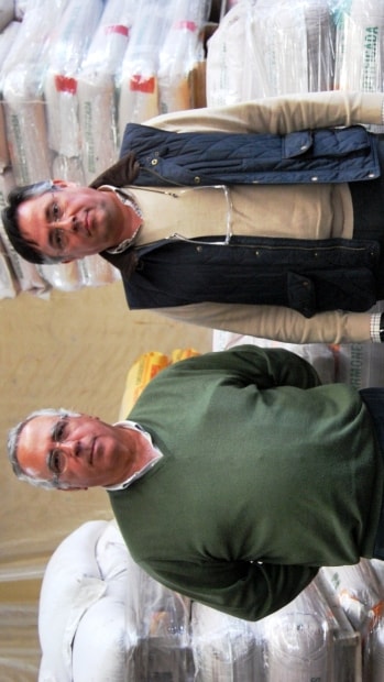 Antonio Gago (i) presidente de la cooperativa de Carmona y José Manuel Rodríguez, gerente