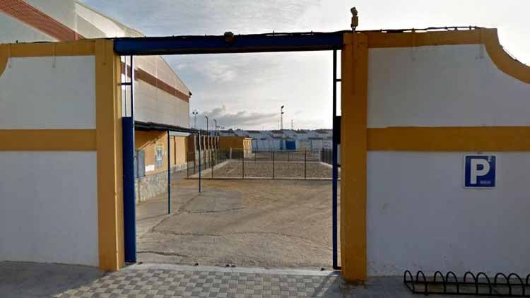 Un partido de fútbol en El Palmar de Troya acaba en batalla campal