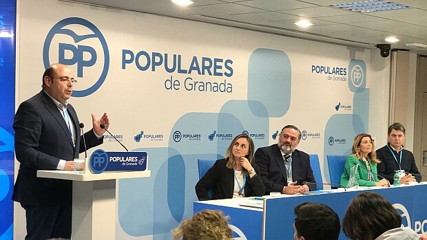 Sebastián Pérez, durante el anuncio de su candidatura a la reelección como presidente del PP de Granada