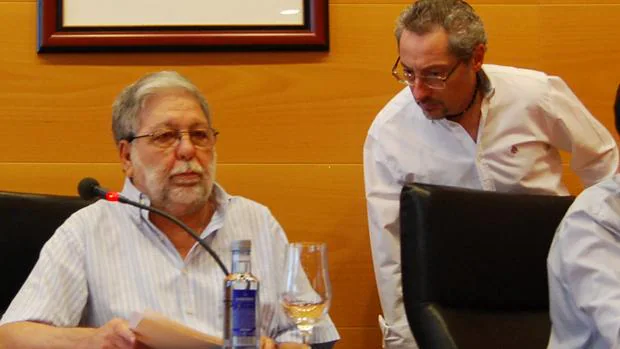 El alcalde Toscano con el concejal Agustín Morón