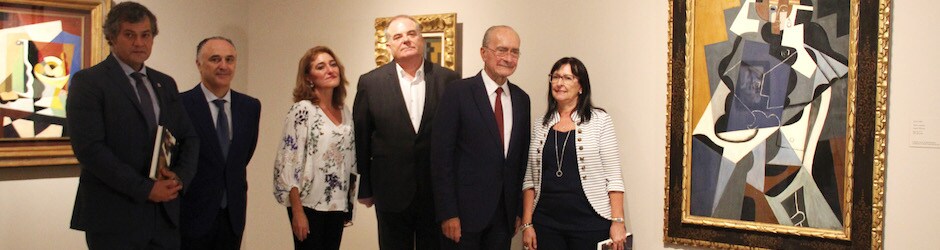 Autoridades visitan la exposición en el Museo Thyssen de Málaga