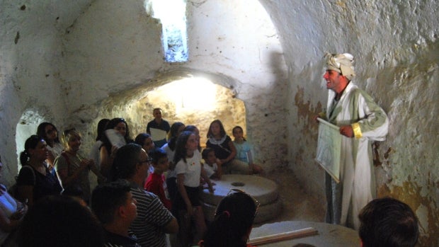 Las visitas al molino del Algarrobo formaron parte de las actividades de la jornada