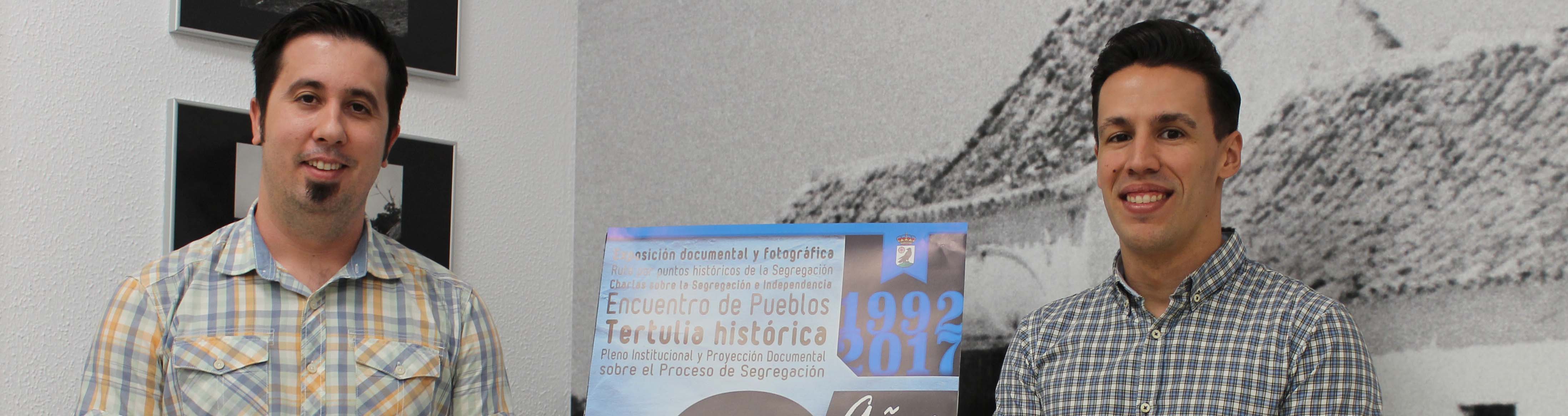 Antonio Amarillo y Jon Bejarano, durante la presentación del cartel del 25 aniversario de la independencia