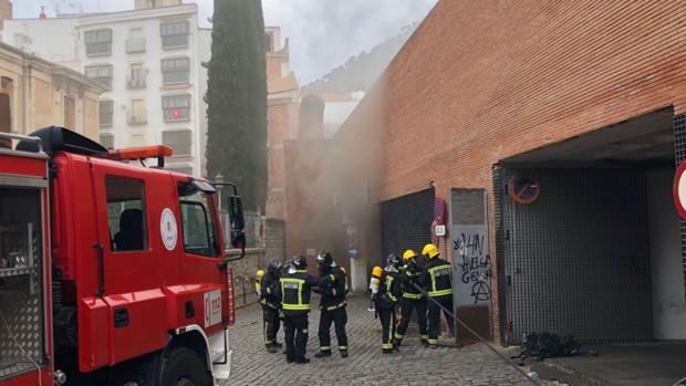 Dos heridos por un incendio en el principal mercado de abastos de Jaén